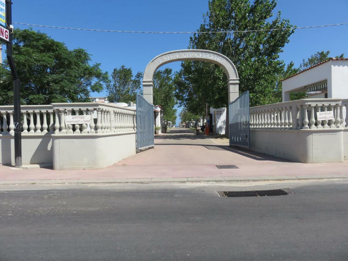 Centro Turistico La Perla Del Gargano Hotel Foce Varano Buitenkant foto